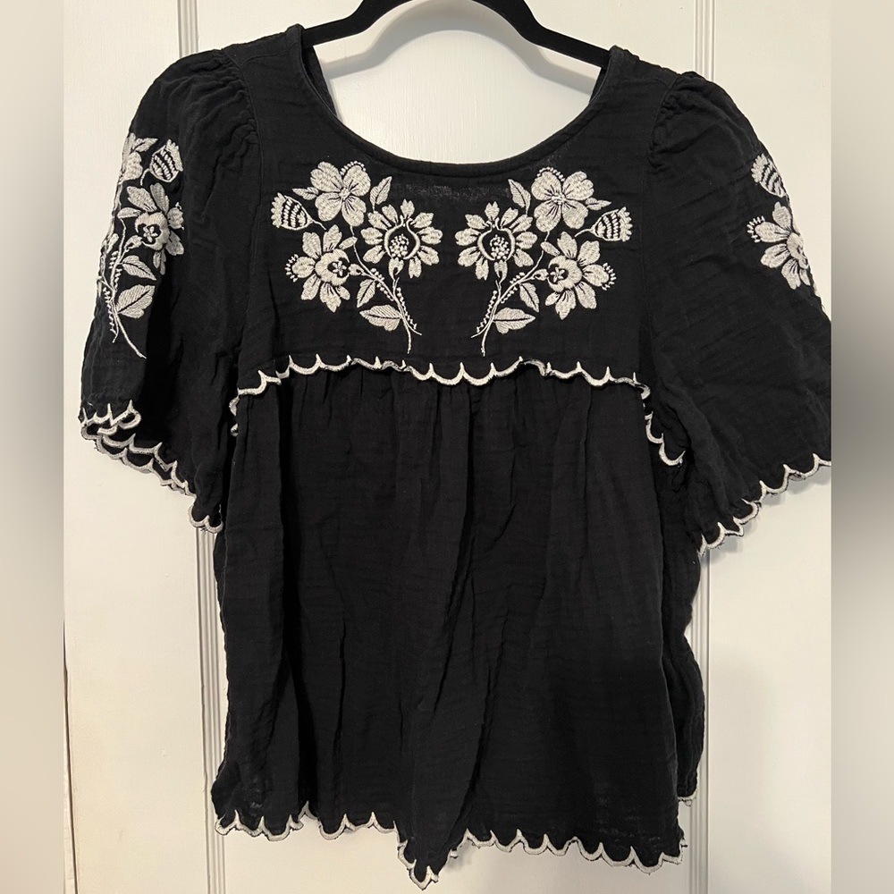 Old Navy black Mexican style embroidered gauze shirt